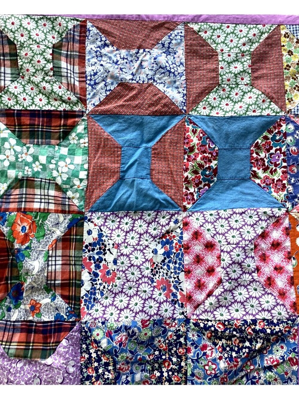 Vintage Handmade Bow Tie Pattern Quilt Top 96x71 Machine Sewn Some Feed Sack - Picture 6 of 10